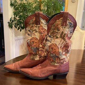 Women’s Dan Post Western Cowboy Boots - Tapestry top with cowboy theme 8B